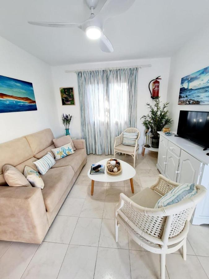Apartamentos Delfines Cala Blanca  Buitenkant foto