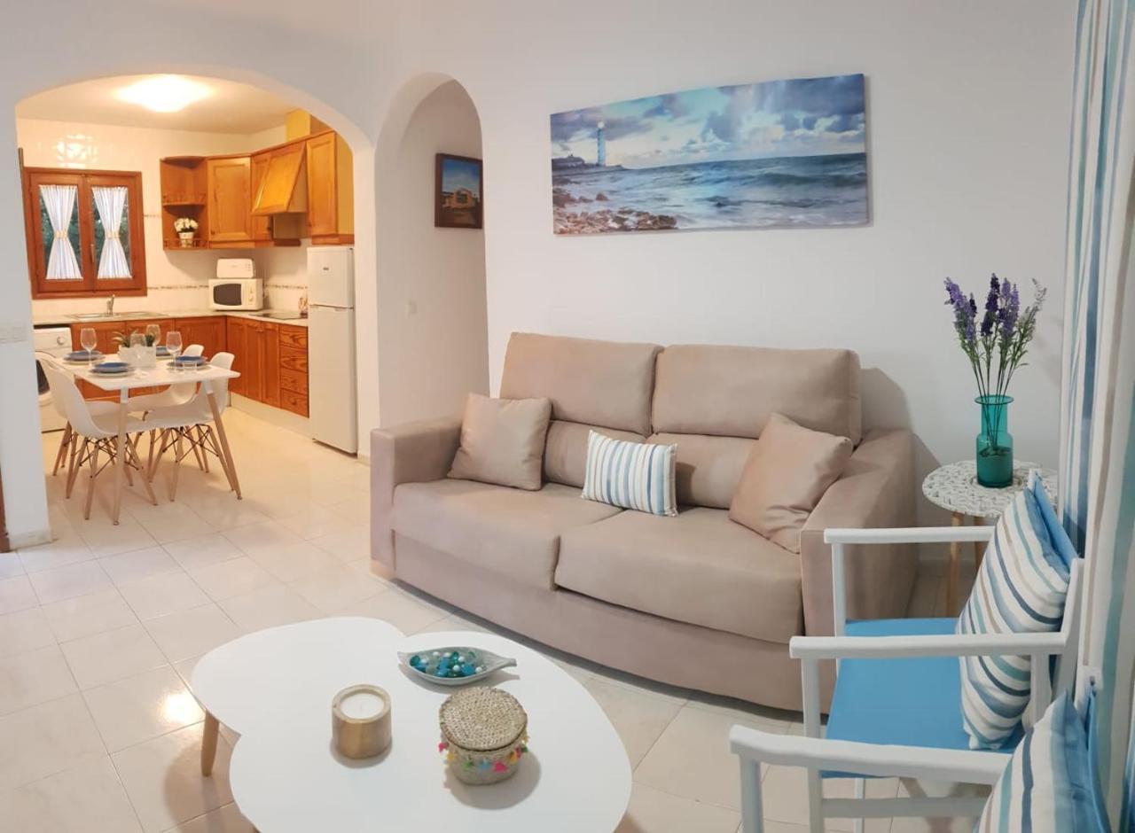 Apartamentos Delfines Cala Blanca  Buitenkant foto